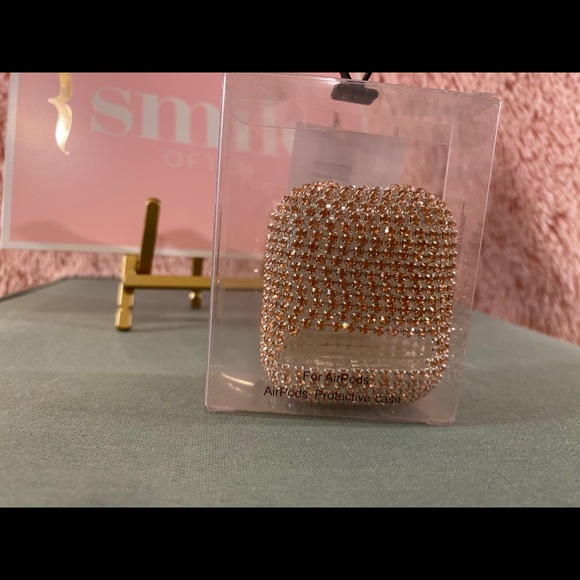 AirPod Sparkly air pods case - Picture 5 of 5